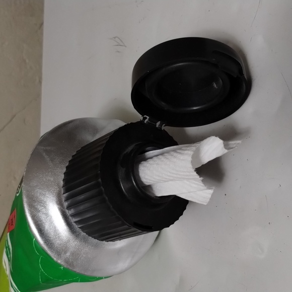 Really Cool Wasabi Tube Hanging Tissue Dispenser - Picture 7 of 11